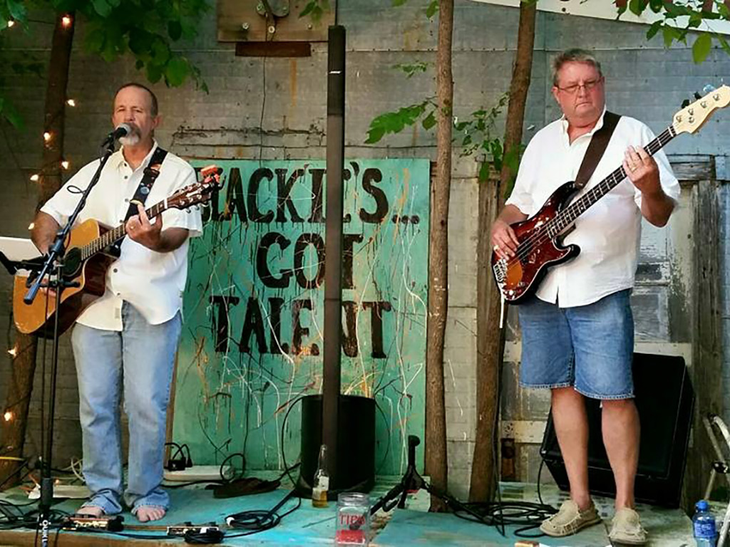 Live Music by B&B at Flacas Fitness and Brews